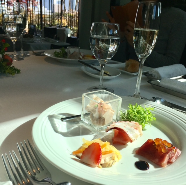 Natural french @南青山 同級生とクリスマスランチ☆_a0165160_22232043.jpg