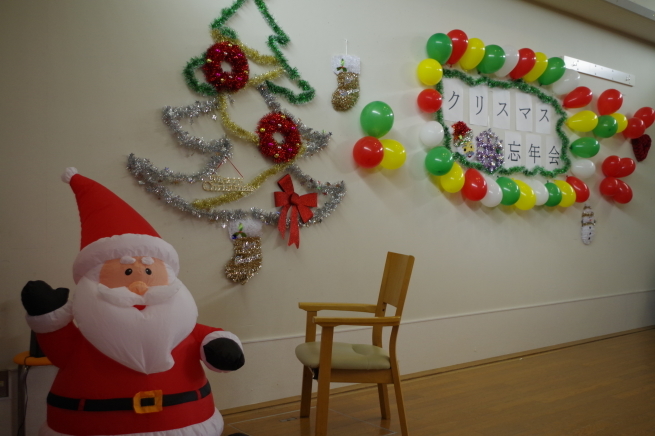 明日は【平成30年度クリスマス忘年会】_e0186168_16443311.jpg