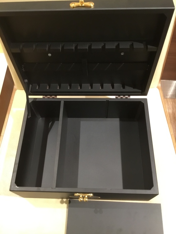 限定品はクリスマス前に_d0166598_17582759.jpeg