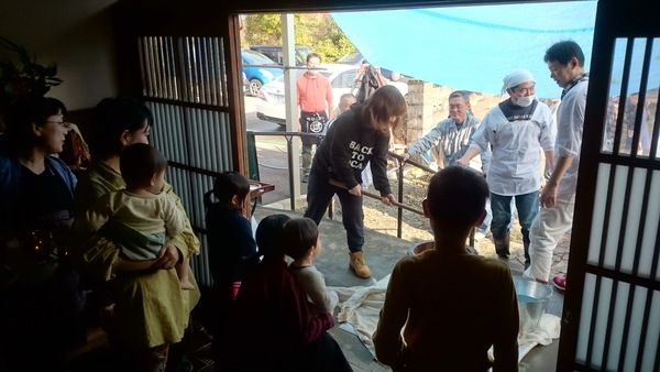 餅つき大会_d0180229_17354122.jpg