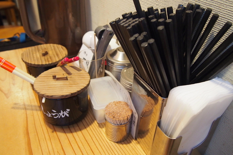 【豚骨カプチーノ？？】博多ラーメン 一双_b0008655_16451747.jpg