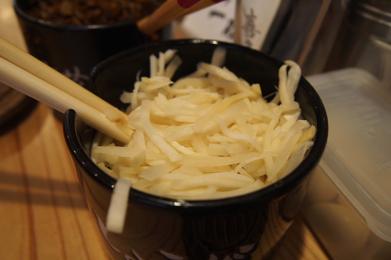 【豚骨カプチーノ？？】博多ラーメン 一双_b0008655_16545916.jpg