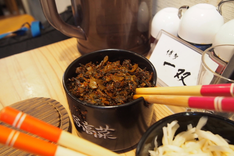 【豚骨カプチーノ？？】博多ラーメン 一双_b0008655_16552079.jpg