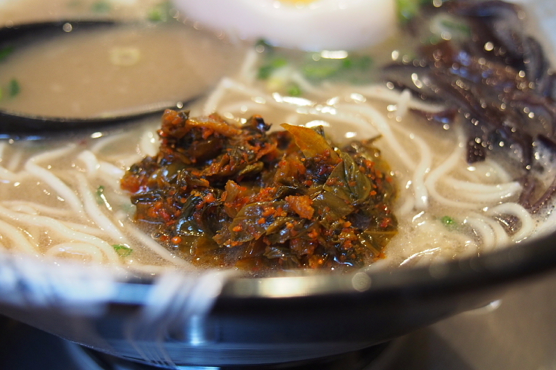 【豚骨カプチーノ？？】博多ラーメン 一双_b0008655_16561087.jpg