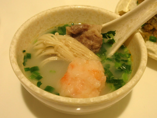 海底撈火鍋 池袋店_c0152767_21314694.jpg