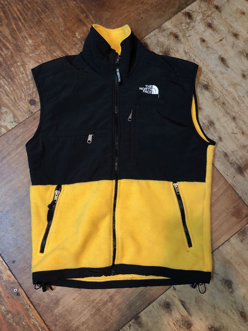 12 24 月 入荷 ノースフェイス フリース イエロー ブラック ベスト ショウザンビル Mecca Blog 12 24 月 入荷 ノースフェイス フリース イエロー ブラック ベスト ショウザンビル Mecca Blog