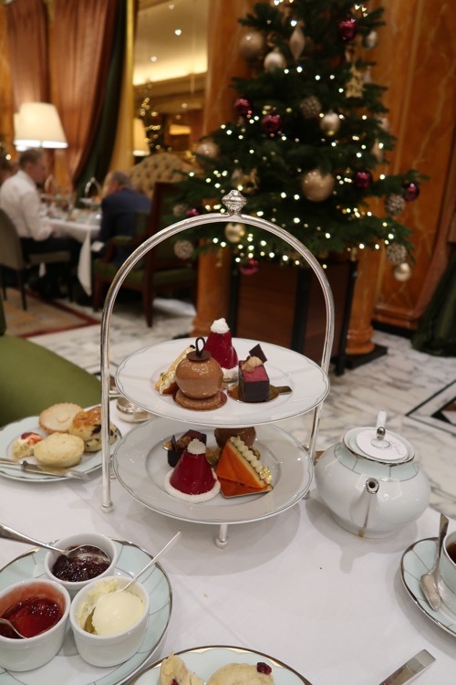 クリスマス・アフタヌーンティー ドーチェスターホテル_f0380234_20284423.jpg