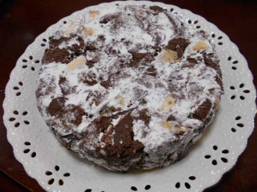 市販ロールケーキで作る簡単クリスマスケーキ_f0019498_21584299.jpg