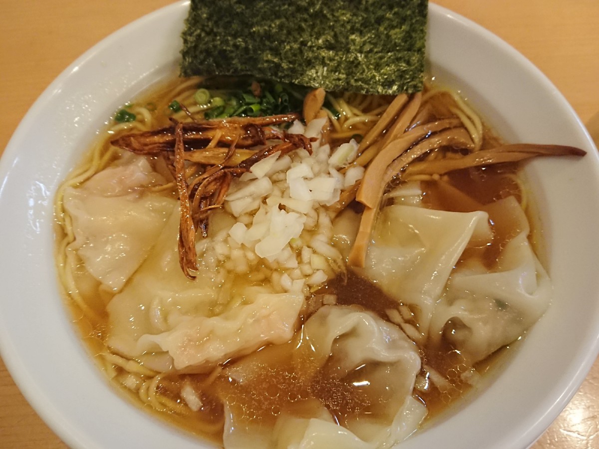 12/24 新橋纒高幡不動店 鶏がらスープのワンタン麺 ¥880_b0042308_19133763.jpg