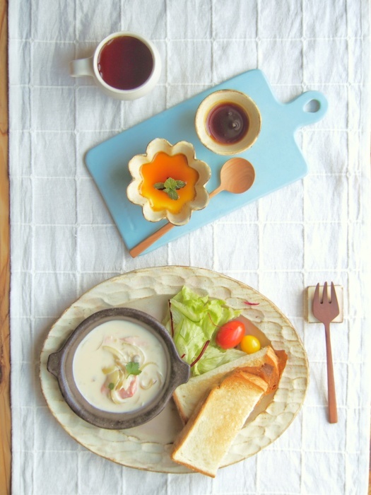 鮭のクリーム煮朝ごはん_b0277136_09350386.jpeg