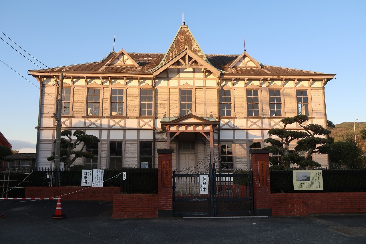 【聖地巡礼】ゾンビランドサガ～ドライブイン鳥・唐津市歴史民族資料館・唐津駅～ _f0370494_01325997.jpg