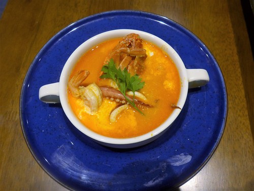 西荻窪「家庭料理とお酒 iitoco イイトコ」へ行く。_f0232060_0299100.jpg