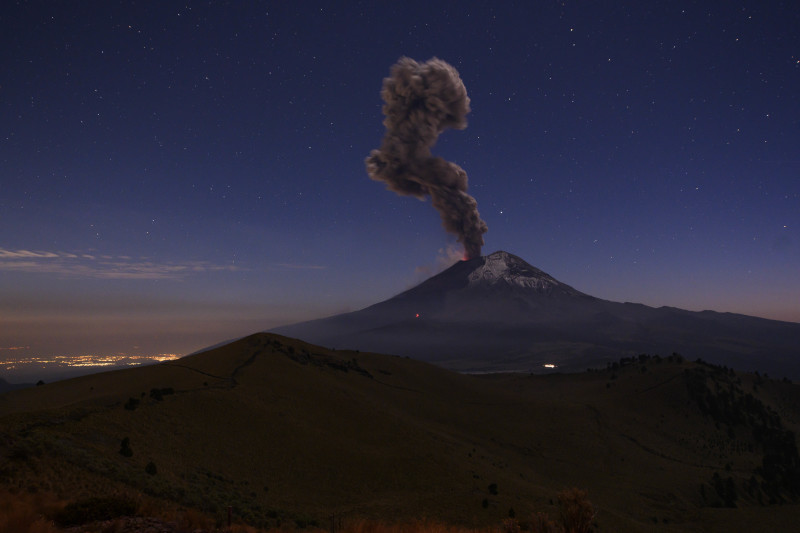 Popocatepetle火山　5426m 噴煙編_e0303566_09122004.jpg