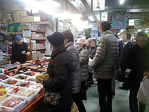 秋田市民市場へ買い物に行った_f0019498_13045359.jpg