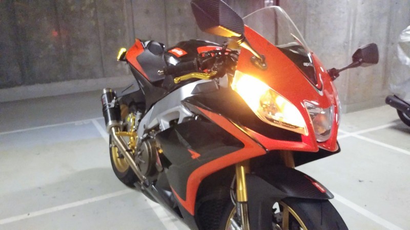 RSV4 ウインカー移設とシートバッグ : けんじの趣味日記
