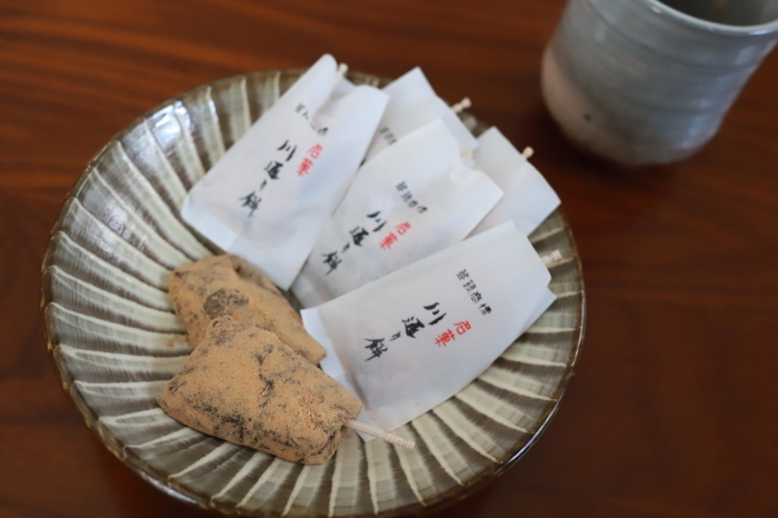 頂き物おやつ。_f0348831_23123725.jpg