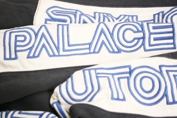 スケボー納め、滑り納め、スケボー物入荷納め！！ということでPALACE SKATEBOARDS、SUPREME、POP TRADING COMPANY_f0180307_21072580.jpg