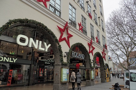 クリスマスの日のミュンヘン、市内中心部の表情_a0151913_3385386.jpg