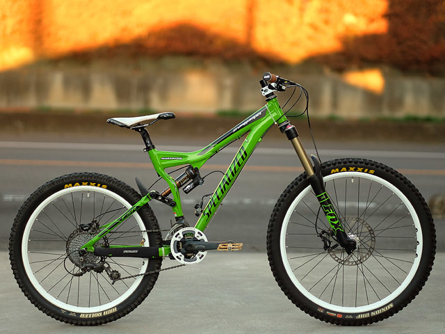 specialized stunt jumper