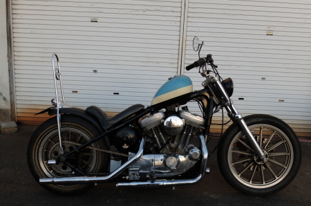 ある日のサイラにあったバイクたち_a0165898_22411329.jpeg