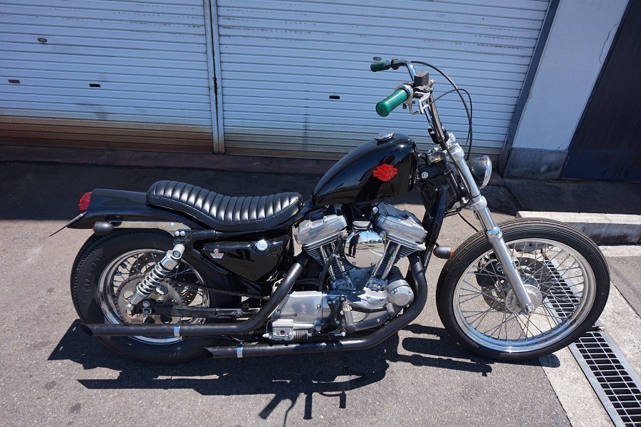 ある日のサイラにあったバイクたち_a0165898_22413854.jpeg