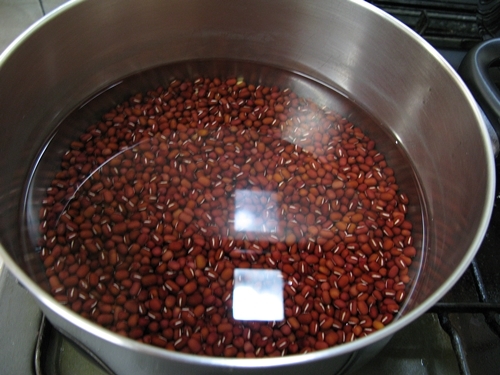 師走らしく豆を炊く_f0129726_15051745.jpg