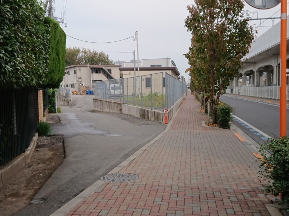 11/22 境浄水場引込線跡地を歩く_b0042308_03003347.jpg