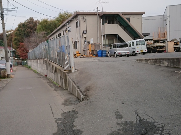 11/22 境浄水場引込線跡地を歩く_b0042308_03003575.jpg