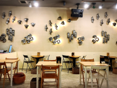 サンカク_e0292546_09370547.jpg