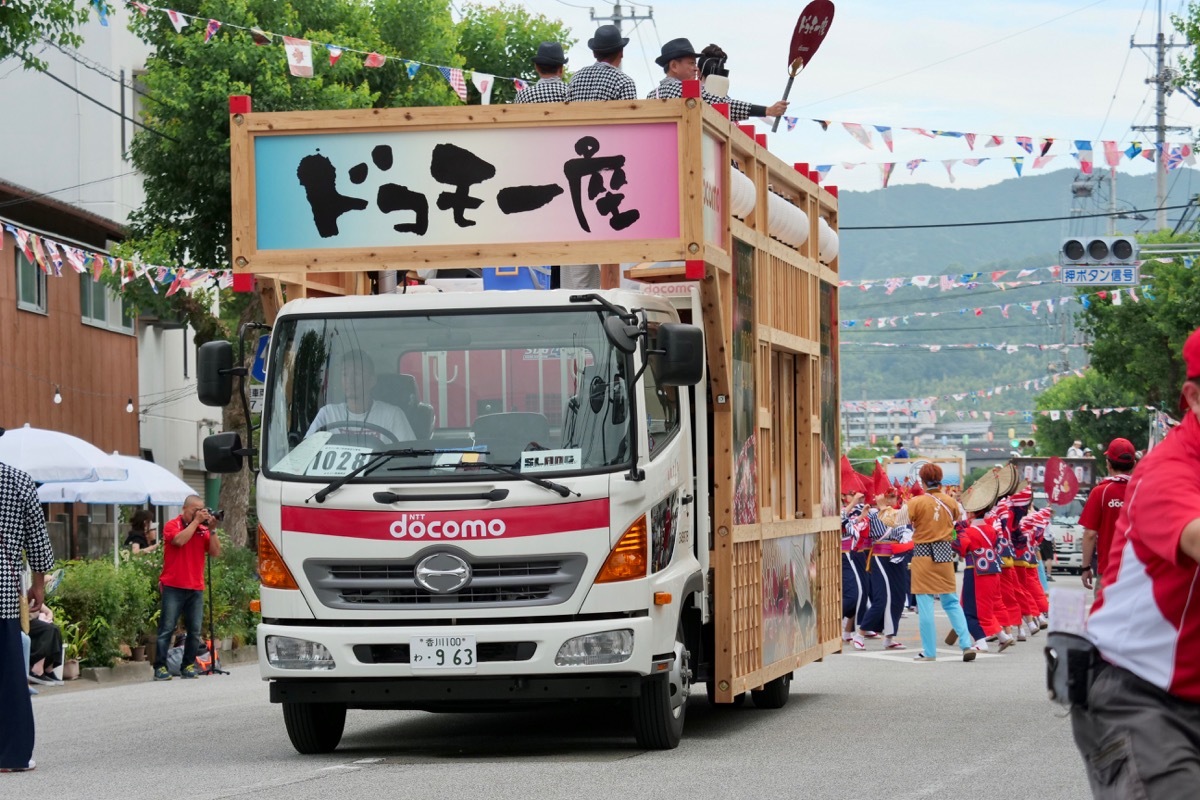 ２０１８高知よさこい２日目その３９（ＮＴＴドコモ）_a0009554_13260819.jpg