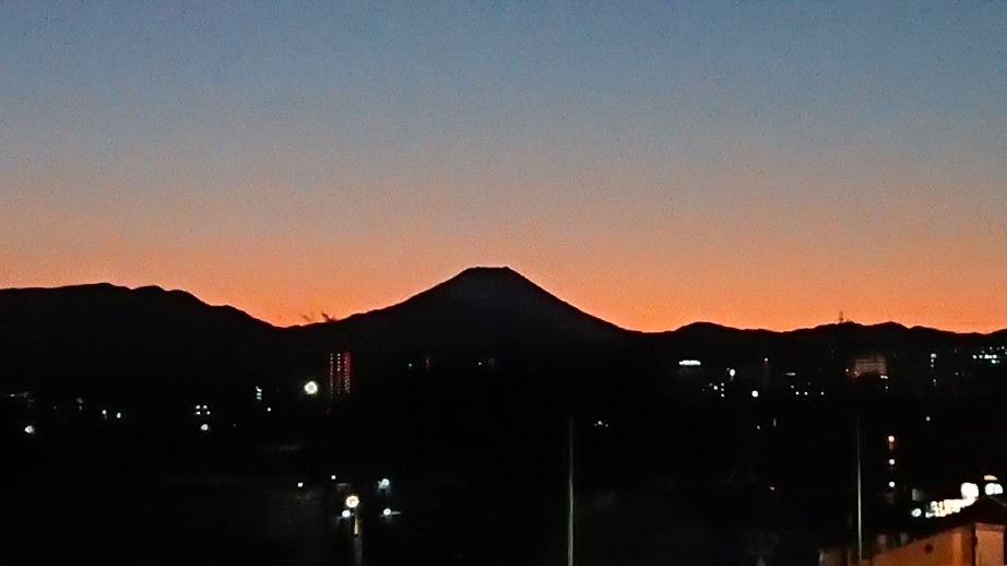 1/3  今日の富士山_b0042308_17322677.jpg