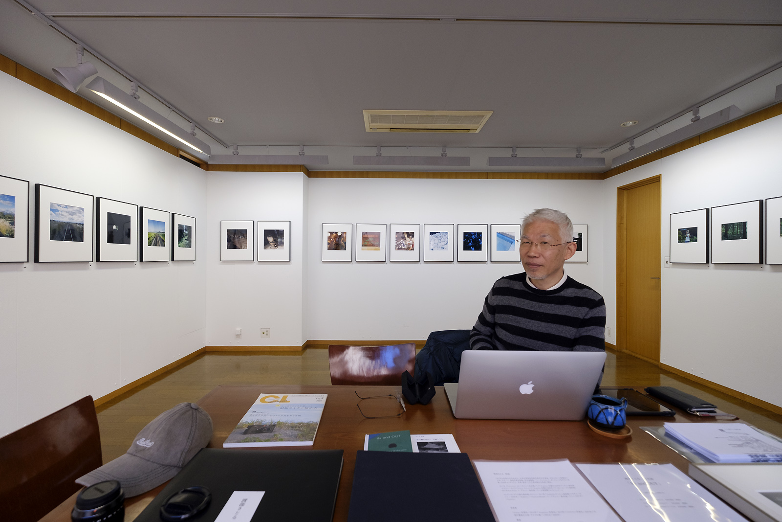 渡部さとる写真展『IN and OUT』 本日より1月26日(金)まで_e0367501_17095263.jpg