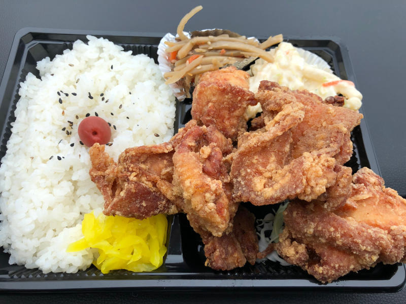 デカ盛り唐揚げ弁当 第20弾_a0359239_20061961.jpg