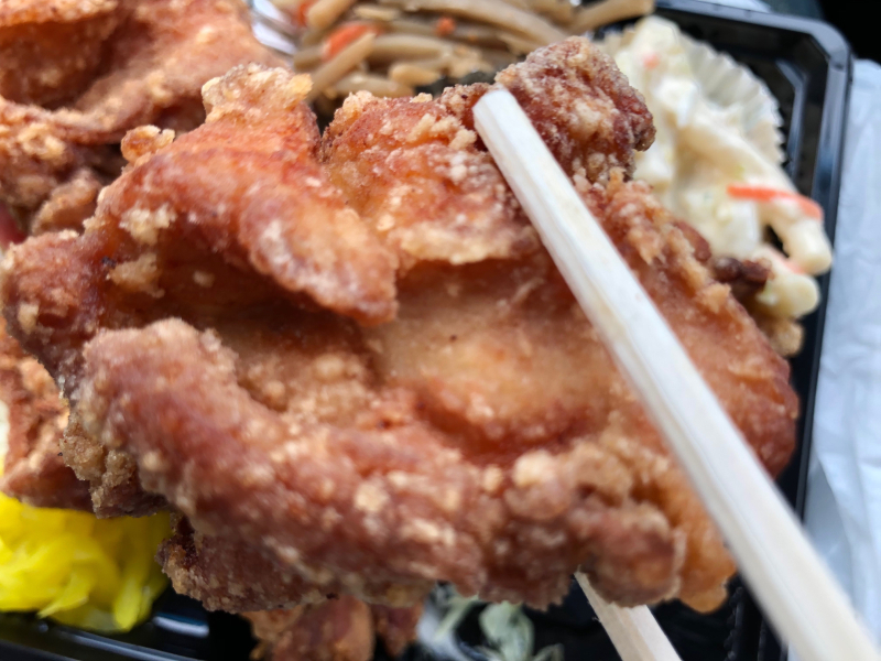 デカ盛り唐揚げ弁当 第20弾_a0359239_20085021.jpg