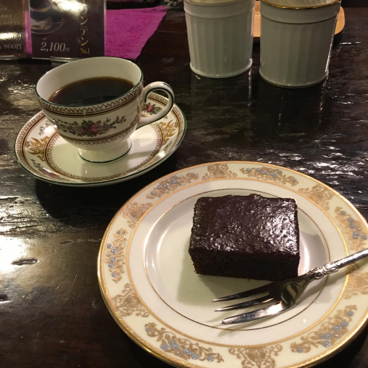 茜屋珈琲店でクラシックを聴いてまったり_b0063958_19252941.jpg