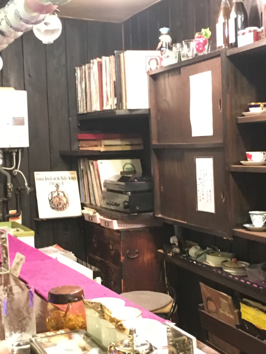 茜屋珈琲店でクラシックを聴いてまったり_b0063958_19261015.jpg