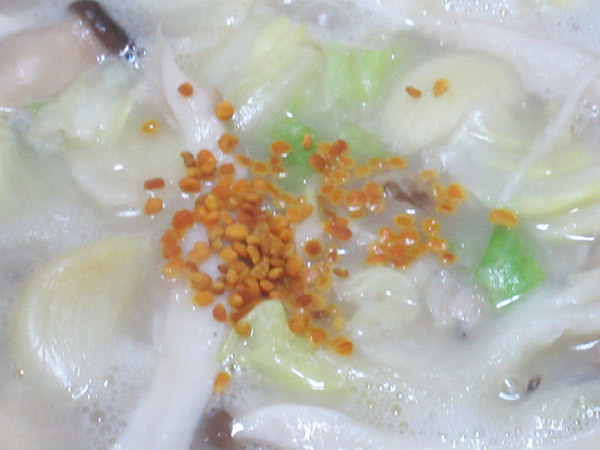 APIビーポーレン(粒)_c0152767_21285042.jpg