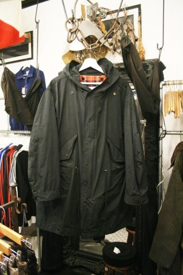 元日の過ごし方。写真少ねっ！！！　入荷ヴェトモン、ゴーシャラブチンスキー、A.P.C.、AMI、BIANCA CHANDONメンズトップス、アウター_f0180307_21444031.jpg