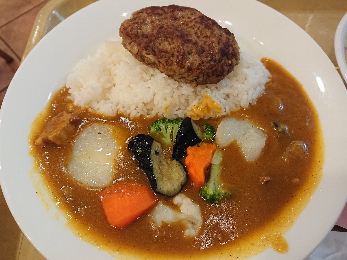 1/7  カレーショップC&C京王高幡SC店  5品目のごろごろ温野菜カレー中辛大盛 + アプリ限定ハンバーグ無料クーポン & サラダ ￥800_b0042308_19113983.jpg