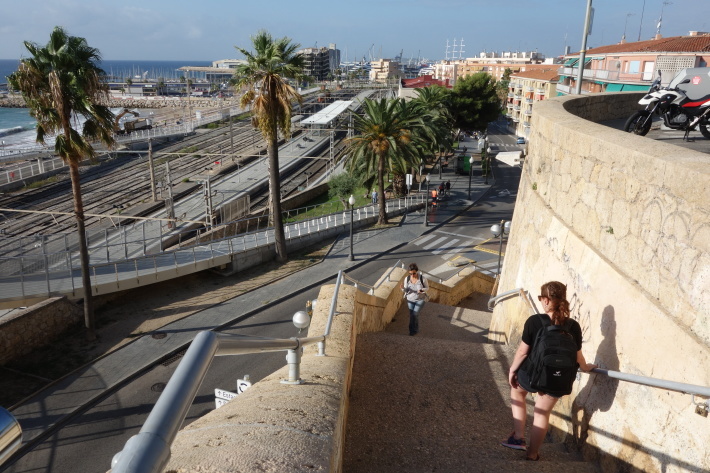 ホテル バルセロ サンツ HOTEL BARCELO SANTS タラゴナ Tarragona からバルセロナへ 2018年9月 バルセロナの旅(13)_f0117059_13385841.jpg