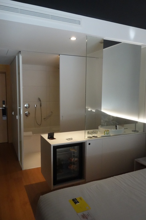 ホテル バルセロ サンツ HOTEL BARCELO SANTS タラゴナ Tarragona からバルセロナへ 2018年9月 バルセロナの旅(13)_f0117059_13401771.jpg