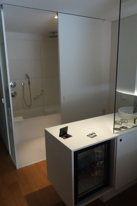 ホテル バルセロ サンツ HOTEL BARCELO SANTS タラゴナ Tarragona からバルセロナへ 2018年9月 バルセロナの旅(13)_f0117059_13404280.jpg