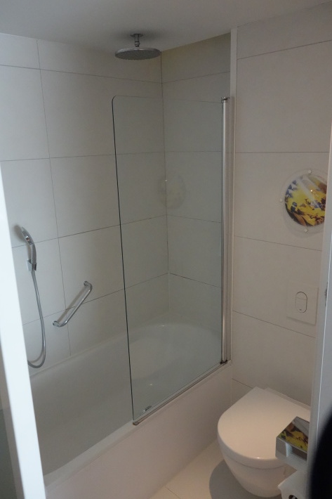 ホテル バルセロ サンツ HOTEL BARCELO SANTS タラゴナ Tarragona からバルセロナへ 2018年9月 バルセロナの旅(13)_f0117059_13410427.jpg