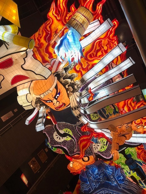 青森の五所川原の立佞武多にびっくり!_f0232994_14374468.jpg