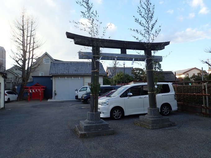 年末年始（イベント以外）浅草拳、駿馬塚、柳屋お藤の銀杏、さすらい地蔵力石、都立大学駅近辺の歴史不思議物件、有楽町高架今昔、河鍋暁斎、女夫石の正体、三囲神社 2018/12/25-2019/1/8_b0116271_20452021.jpg