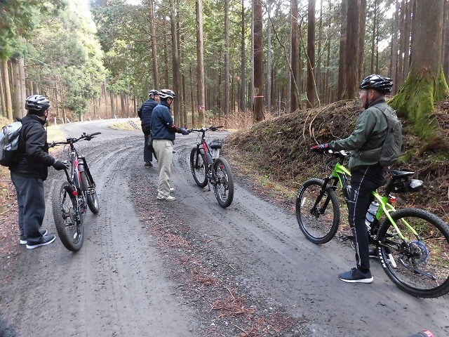 富士山麓の標高差200mを楽々走破! (社福)誠信会さんが取り組むe-BIKE(電動アシスト・マウンテンバイク)体験_f0141310_08020189.jpg