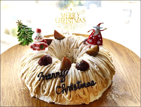 2018クリスマスケーキとシュトーレン☆_b0181252_12452361.jpg