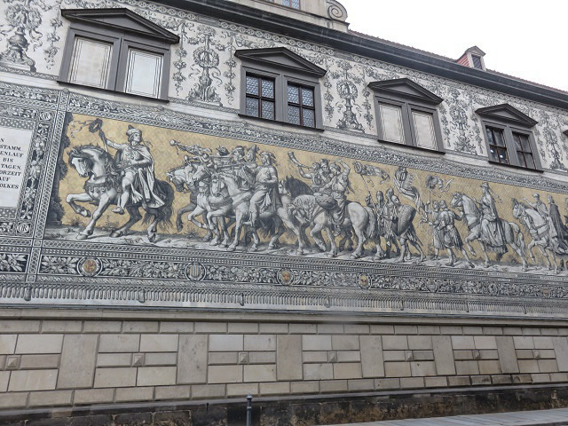 ここにもあったマイセンの壁画　～ドレスデン～_f0346196_14382807.jpg
