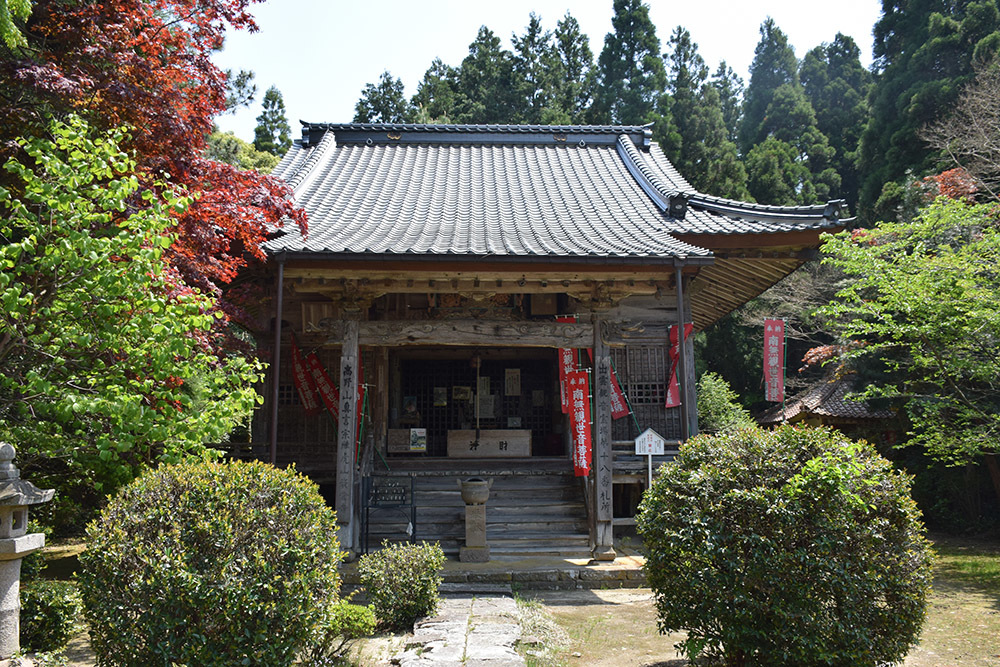 月山富田城跡登城記 その4 「堀尾吉晴の墓・山中鹿介幸盛供養塔」_e0158128_19031618.jpg