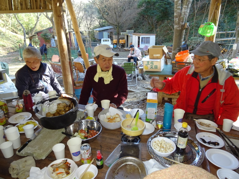 「孝子の森で新年会」_c0108460_18430064.jpg